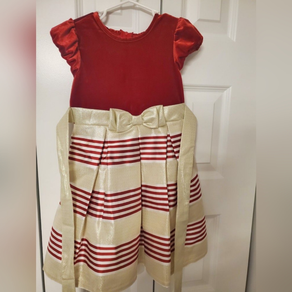 Little girls holiday dress, size 5